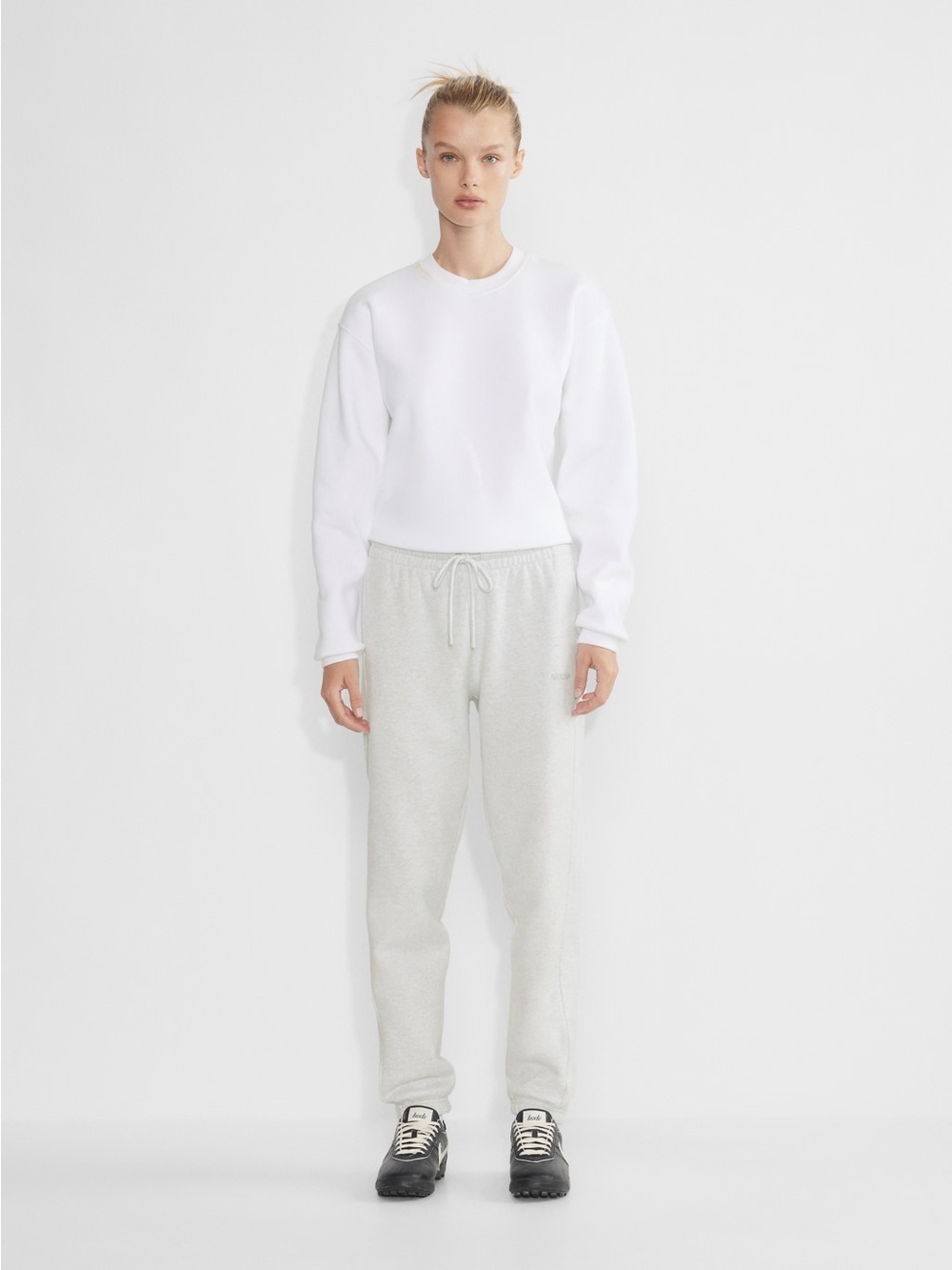 Aritzia TNA Sweatfleece Cozy Fleece Boyfriend Fit Sweatpants Light Grey XS